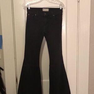 FREE PEOPLE 70’s Super-Flared Jeans